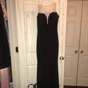 Black open back sequin formal/prom dress
